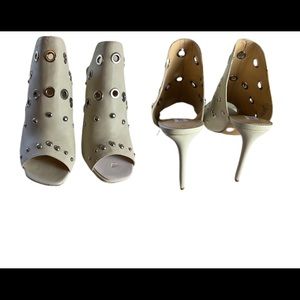 Steve Madan heels. BLACK FRIDAY DEALS CHECK OUT MY CLOSET